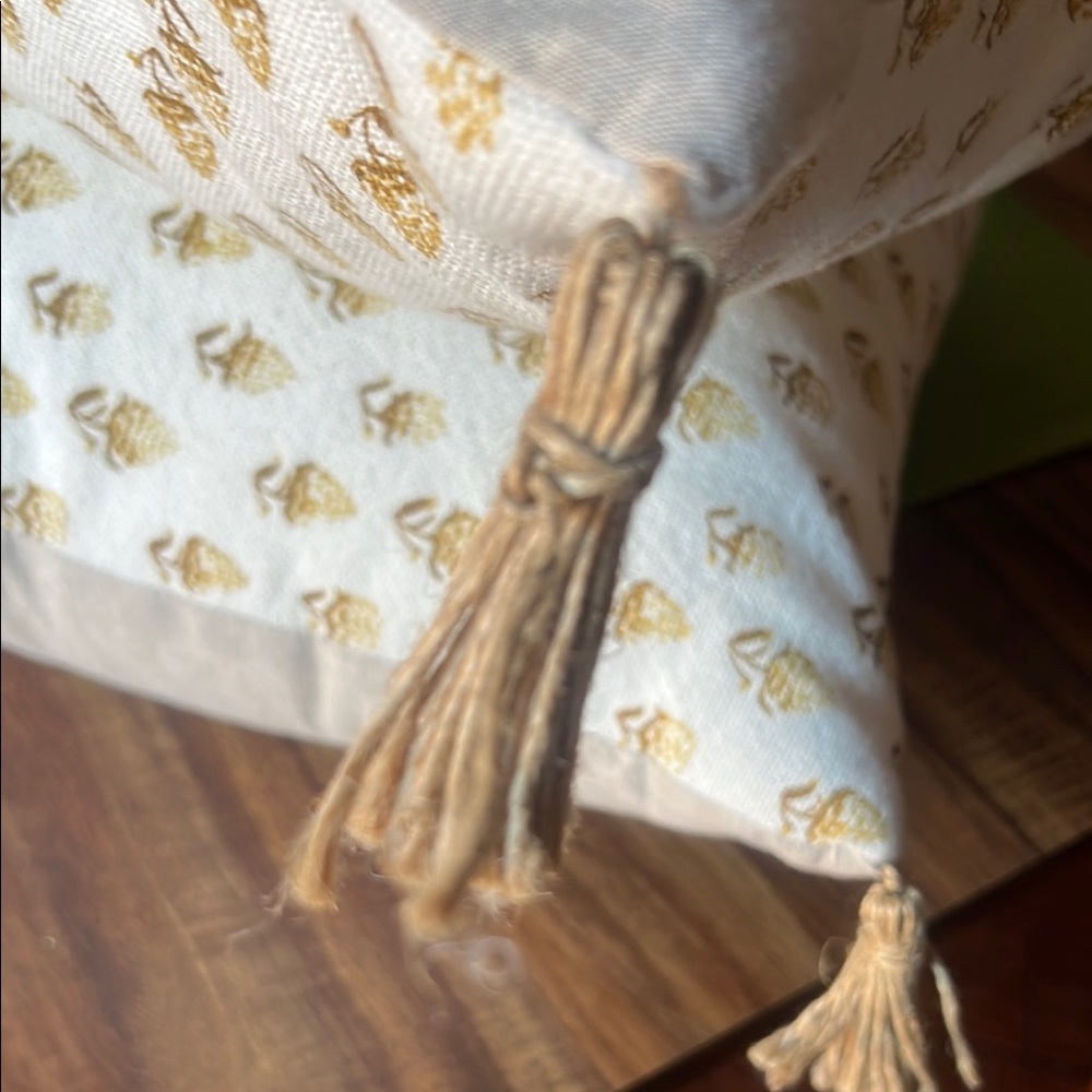Cream and Gold Patterned Throw Pillows - Picture 5 of 6